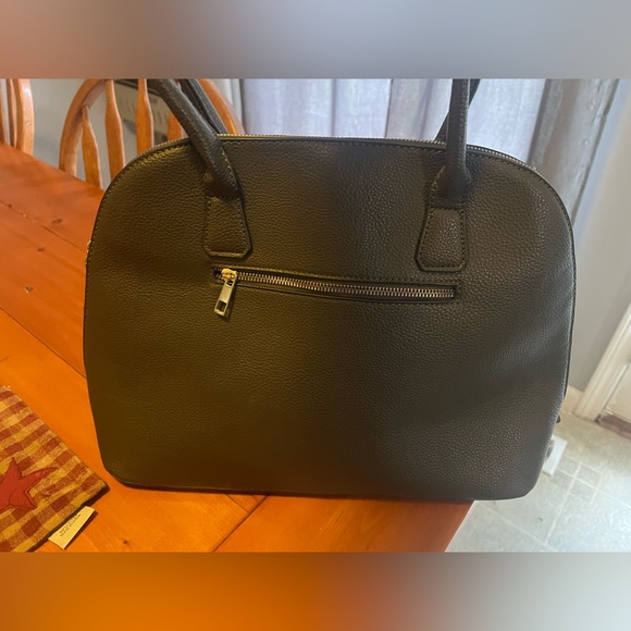 London Fog Shoulder Purse - Picture 3 of 5